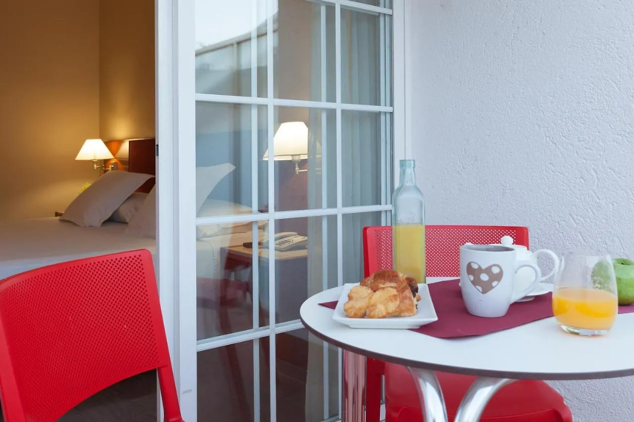 Urh Ciutat De Mataro Hotel